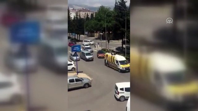 Ters yöne giren sürücü ile inşaata vinçle çıkan işçi - KAHRAMANMARAŞ