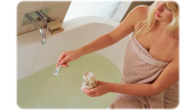 Salt Bath Benefits: बाल हो या त्वचा सबको खूबसूरत बनाता है नमक के पानी का स्नान | Boldsky