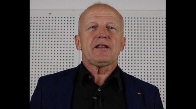 Je permets aux jeunes de banlieues de rencontrer des policiers, mais surtout d'instaurer une relation de confiance avec eux