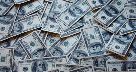 Para Dolu Zırhlı Kamyonun Kapağı Açılınca Yüz Binlerce Dolar Otoyola Saçıldı