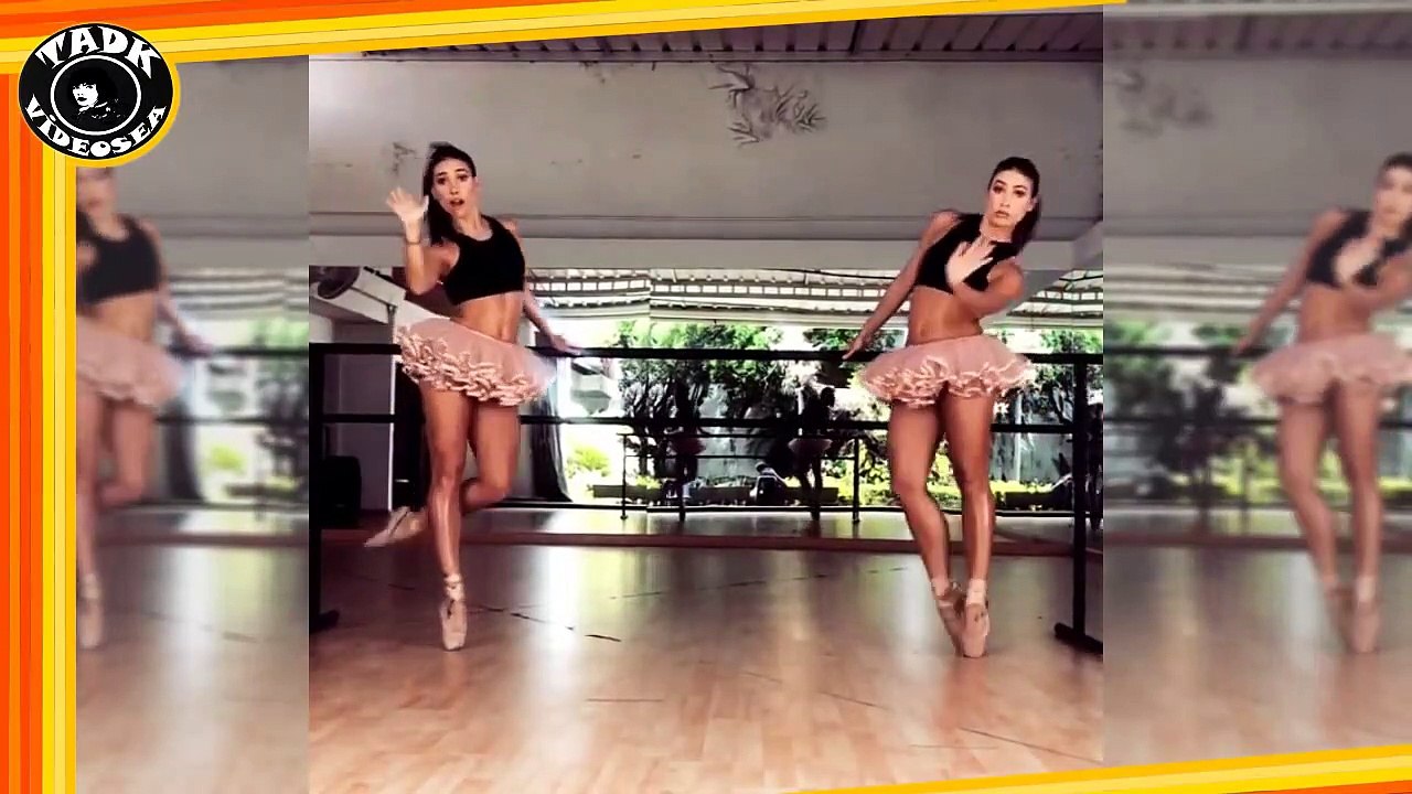 Ces 2 sœurs qui dansent sont tellement bien synchronisées qu'on croirait à  un reflet