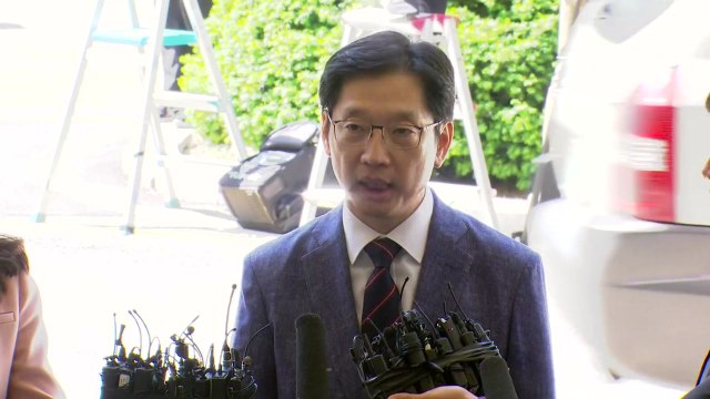 경찰, 민주당 김경수 의원 소환... 적극 해명 / YTN