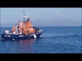 Ora News - Anija shqiptare shpëton 115 sirianë në detin Egje