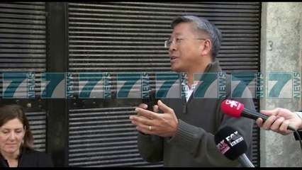 AMBASADORI I SHBA “MESUESJA IME E SHQIPES ISHTE NGA KORÇA” - News, Lajme - Kanali 11