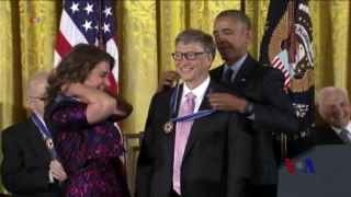 奥巴马任内最后一次颁发最高公民奖 21人获奖