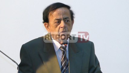 Report TV - Shkrimtari grek Dino Koubatis i dedikon libër Ali Podrimjes