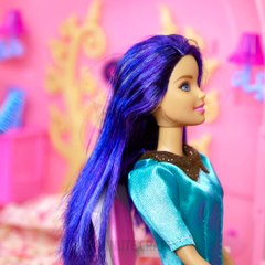 No one is ever too old for dolls. ‍♀ bit.ly/2I4xO9x