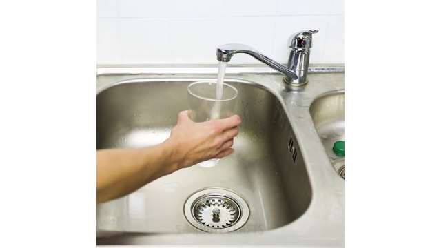 3 tricks to clean without harsh chemicals l daili crafts