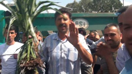 Su sıkıntı çeken çiftçiler eylem yaptı