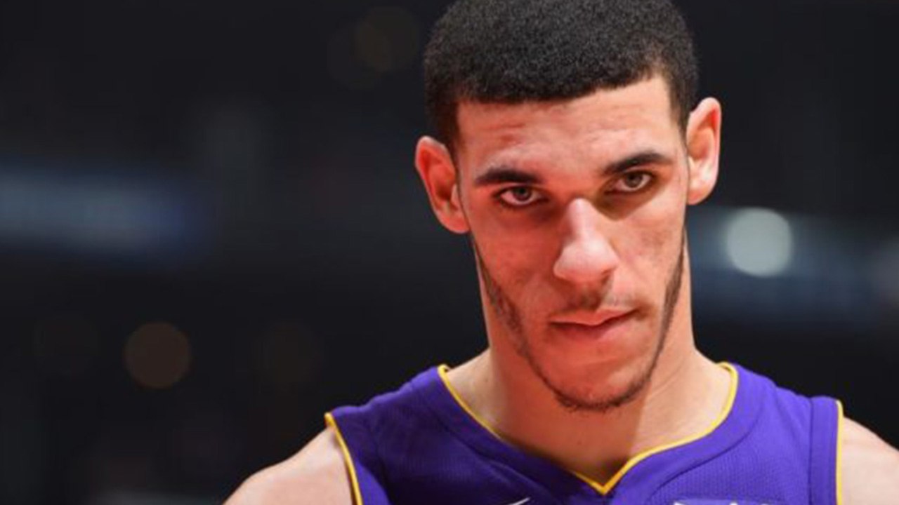 Lonzo Ball’s Snapchat HACKED By Trolls! Threats Made Against Girlfriend & Kobe Bryant!