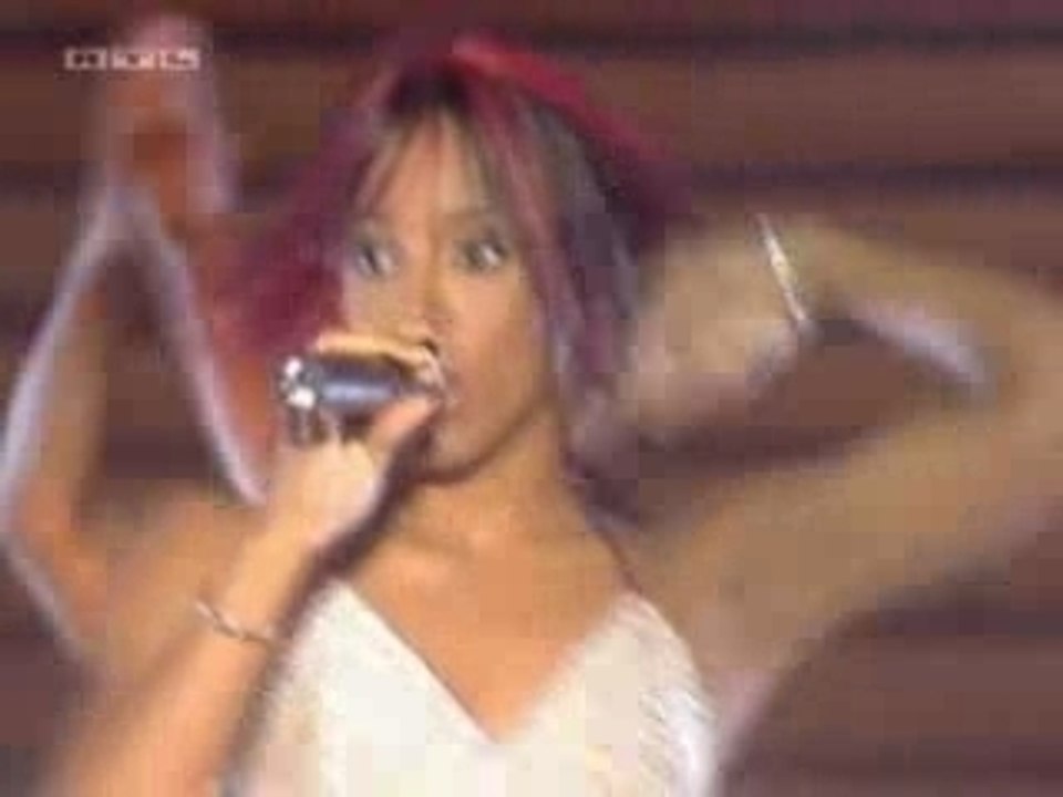 DC - Bootylicious (Live @ Disney Special)