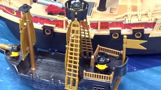 Minions Shark Attack Playmobil Pirate Ship Funny Toy Story Play Doh Toys Unboxing Review