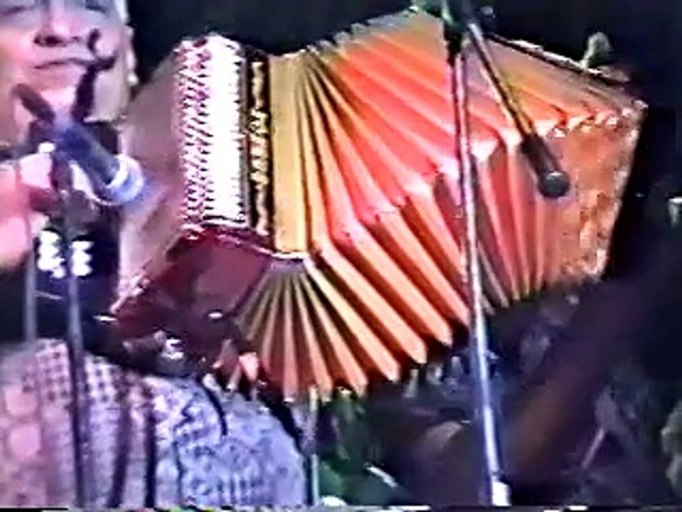 TRES CANCIONES - DEBE LOPEZ