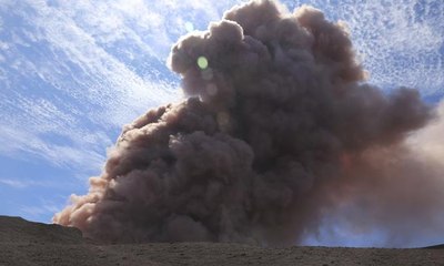 Gunung Berapi Kilauea Meletus, Warga Dievakuasi