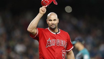 Albert Pujols joins exclusive club with 3,000th career hit