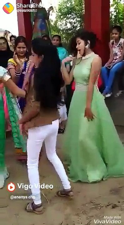 Hot girls dance