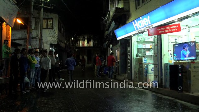 India loses cricket match against Pakistan - fans break Television set!