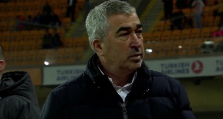 Sivasspor Teknik Direktörü Samet Aybaba'nın Gole Sevinmemesi Dikkat Çekti