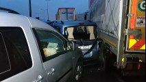 Samsun'da 12 Aracın Karıştığı Zincirleme Trafik Kazasında 15 Kişi Yaralandı