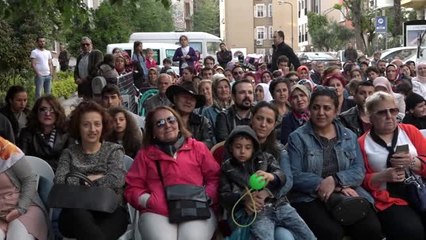 Münir Özkul'un Kızını Duygulandıran Sürpriz