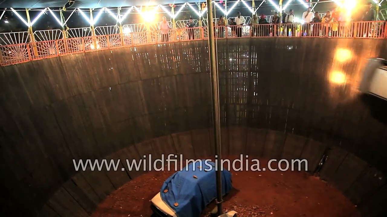 Indian circus daredevilry- Maut ka kuan uses centripetal force