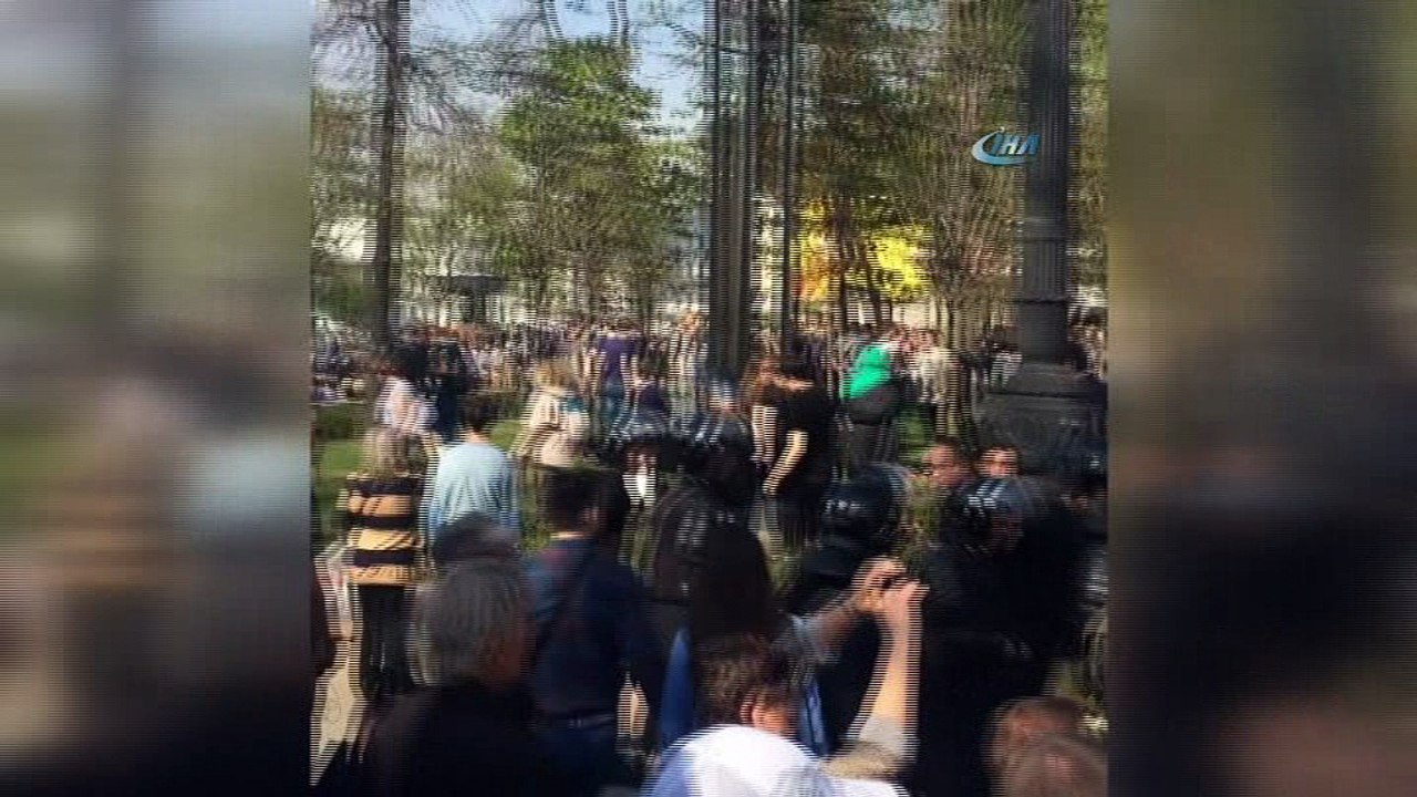 - Moskova’da Putin Karşıtı Gösteri: 14 Gözaltı