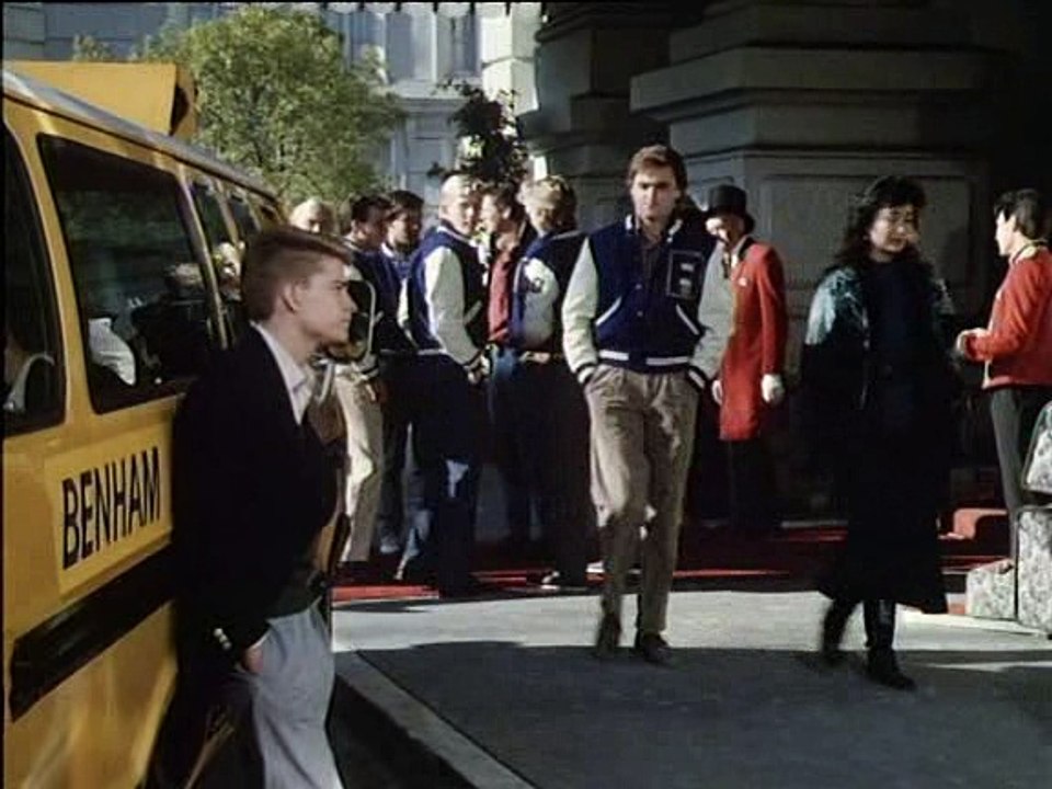 Hotel  S03E17 - Antihelden