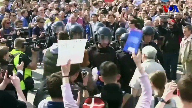 Rus Muhalefet Lideri Navalny'ye Yaka Paça Gözaltı