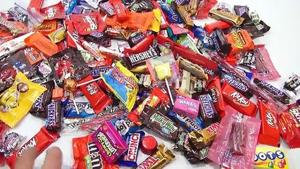 Halloween new Candy Haul - Trick Or Treat!