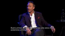 ¿Cómo reaccionó el elenco al ganar el Oscar? El director Sebastián Lelio te cuenta en exclusiva por Claro video.Disfruta “Una Mujer Fantástica” por Claro vid