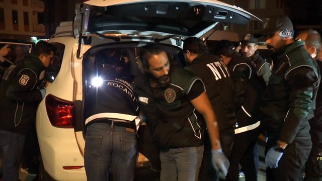 Narkotik köpeği Millow buldu, polis ekipleri torbalarla taşıdı... Lüks cipin bagajından eroin fışkırdı