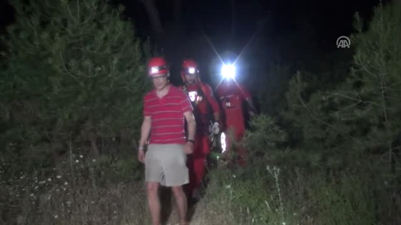 Ormanlık Alanda Kaybolan Hollandalı Turisti Akut Ekibi Buldu