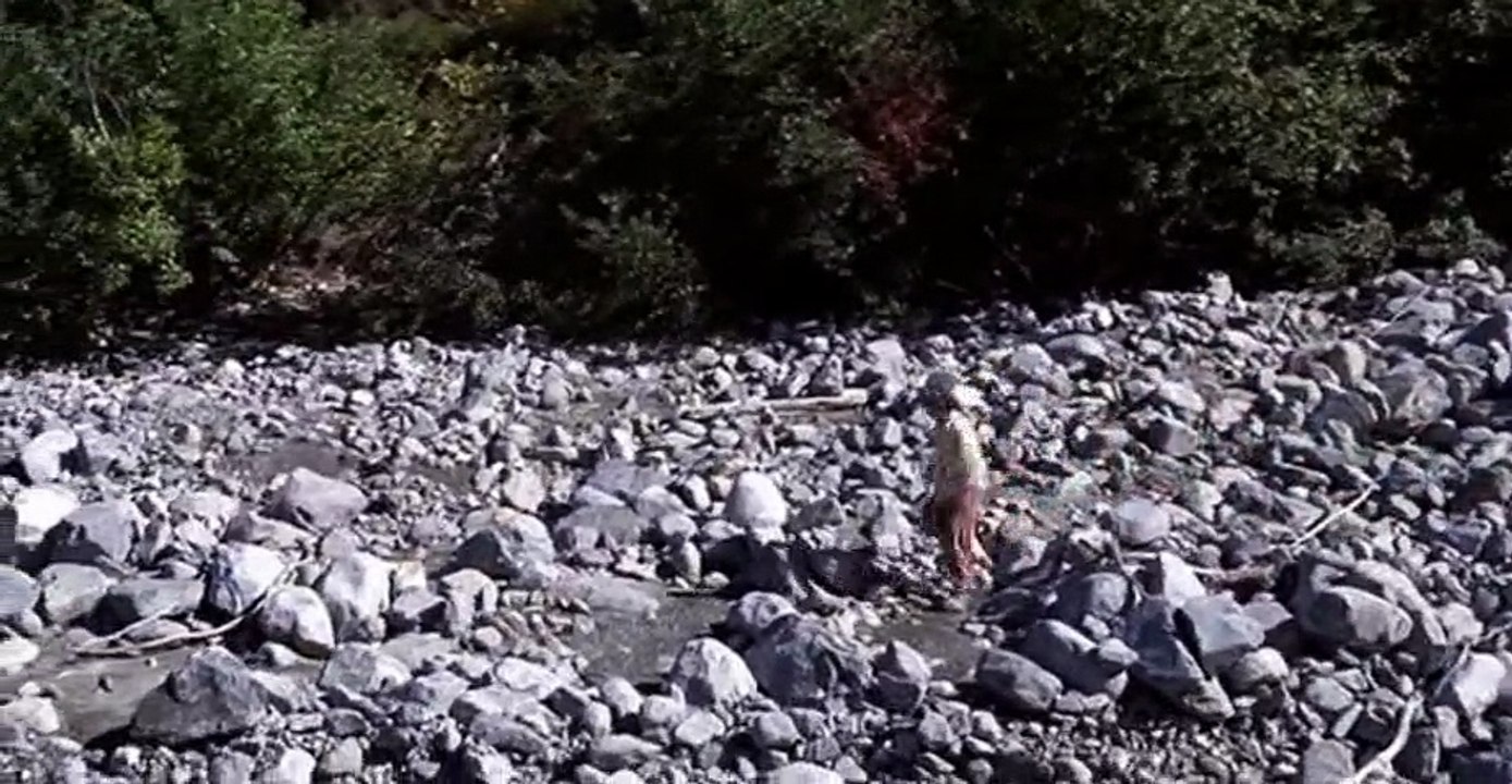 Stream [Stream] Gold Diggers: The Secret of Bear Mountain (1995