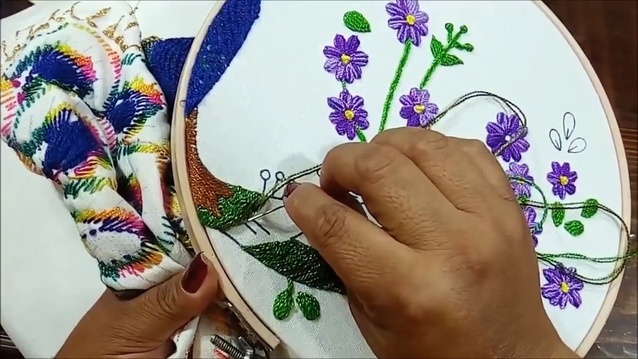 Como bordar un tronco, florecitas y hojiitas pequeñas Con Miky Ru.