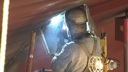 구조조정에 제조업 생산성 '우울한 증가' / YTN