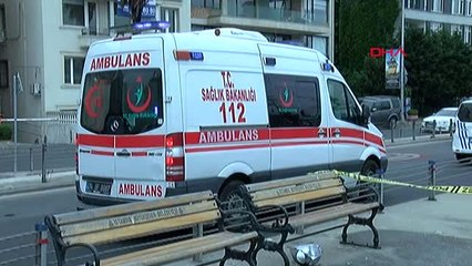 Kamyonet Çelik Bariyerleri Kopartıp Bankı Yerinden Söktü