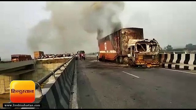 गुड़गांव से कार लेकर गोरखपुर जा रहा कंटेनर जल कर राख