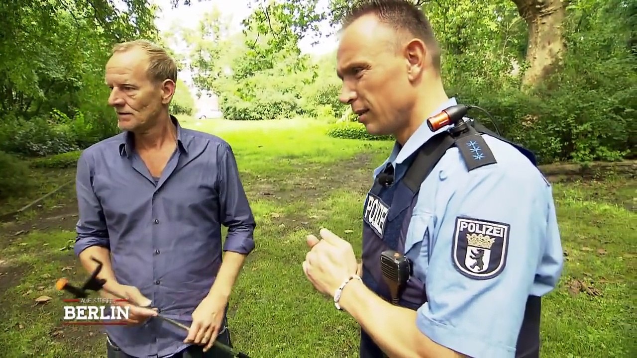 Freches Früchtchen: Täter im Bananenkostüm?! | Auf Streife - Berlin | SAT.1 TV