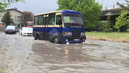 Başkent'te kuvvetli yağış (2) - ANKARA