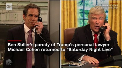 Stormy Daniels, qui accuse Donald Trump, le provoque par surprise dans un sketch