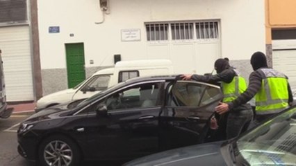 Spanish police arrest 3 suspected of convincing man to join terror group in Syria