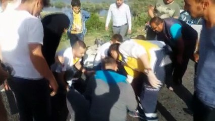 İki otomobil kafa kafaya çarpıştı: 1 ölü, 7 yaralı