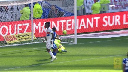 Скачать видео: Traore gives Lyon the lead with superb flick