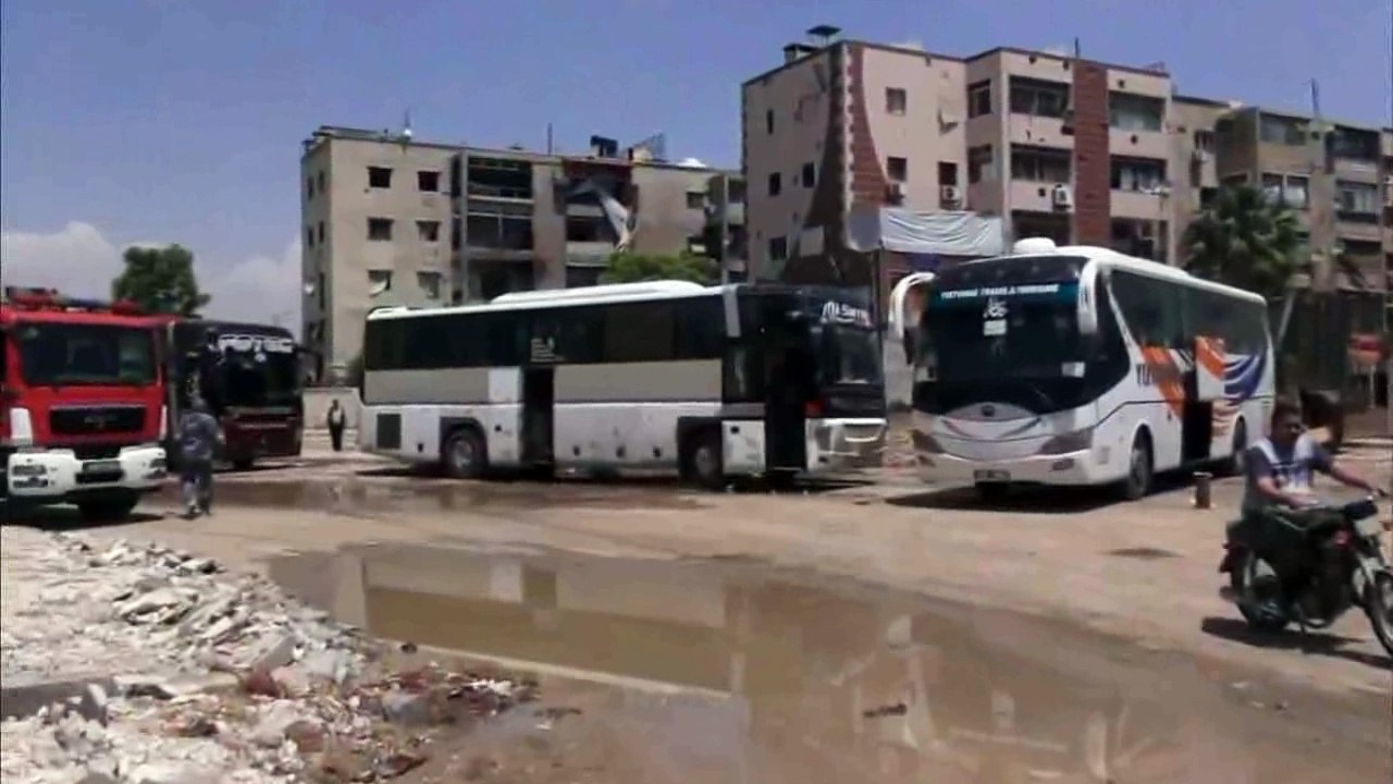 SYRIA: The militants are leaving the camp east of Yarmouk. ISIS in the ring