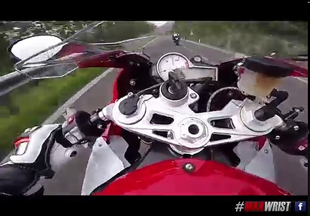 Yamaha R1 vs Max Wrist BMW S1000RR - Insane RAW Street Race Racing - Superbike vs Super bike