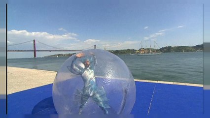 Lisbona: red carperet per gli artisti dell'Eurovision song contest