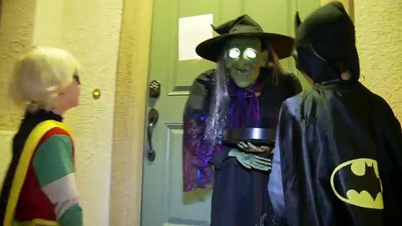 Halloween - Trick Or Treating with Gabe & Garrett