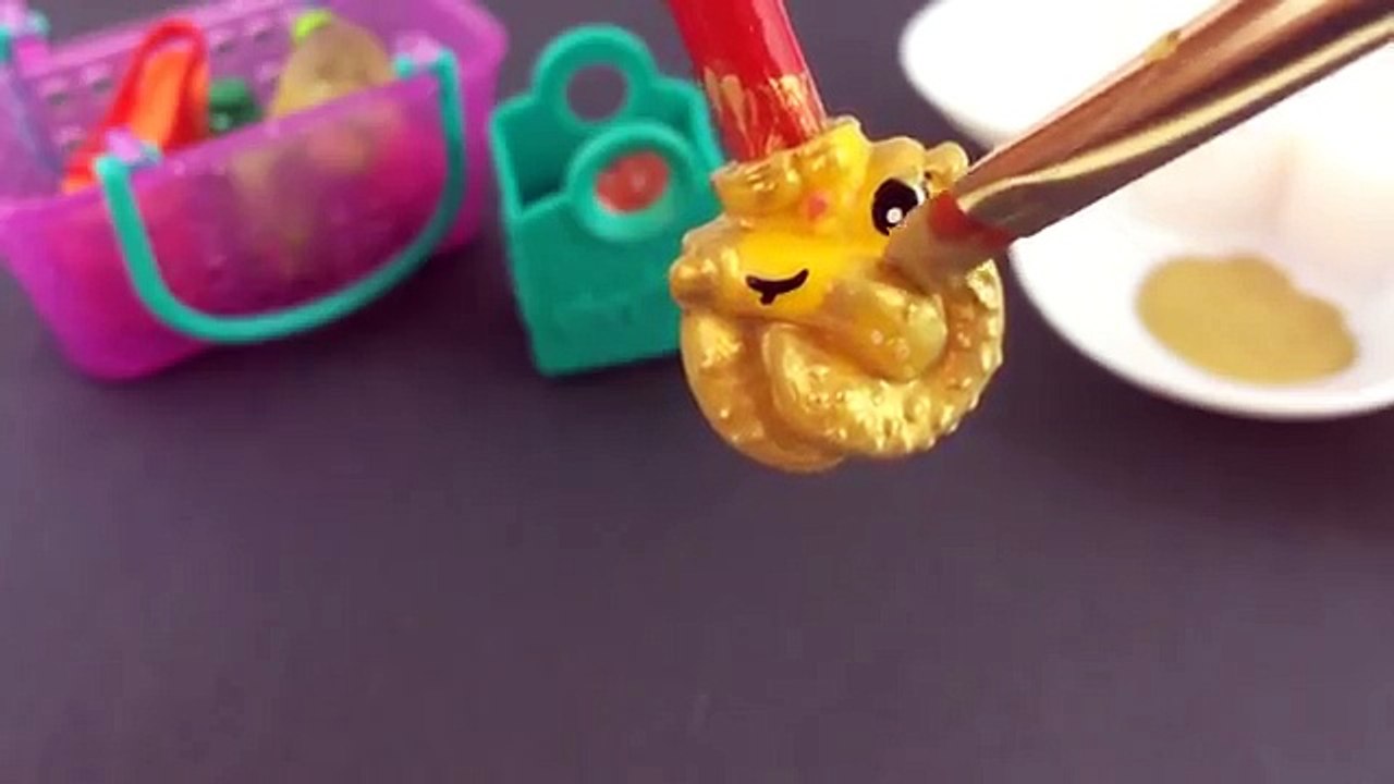 Custom Shopkins Diamond Sparkle Pretz-Elle Gold Bling Bling Pretzel Shopkin