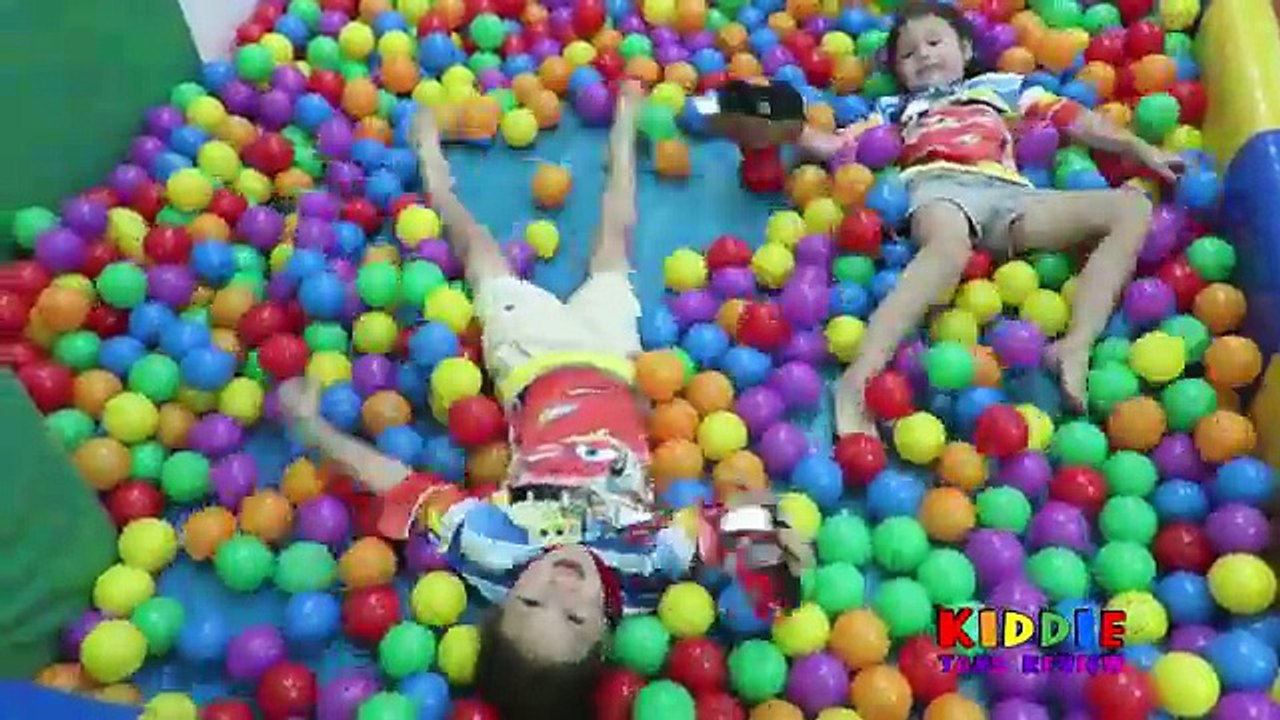 INDOOR PLAYGROUND Fun for Family and Kids HUGE Indoor Playground FAMILY ...