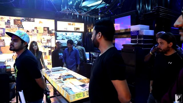 Salman Khans Making of Tiger Zinda Hai Set in Abu Dhabi - Katrina Kaif - Ali Abbas Zafar